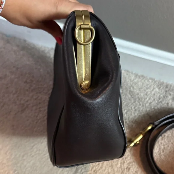 Coach Black Leather Crossbody Kisslock Bag with Gold Accents - Picture 4 of 8